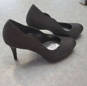 Black 4 inch heel dress shoes